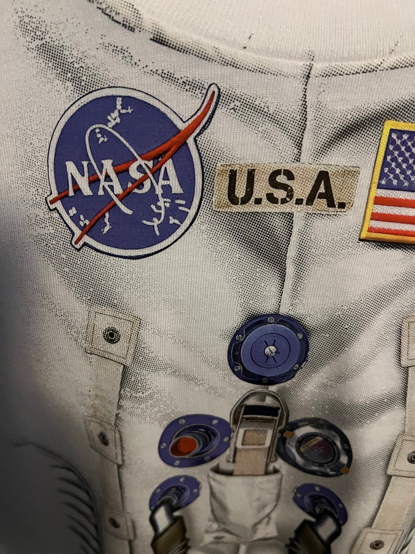 Camiseta con traje espacial de la NASA