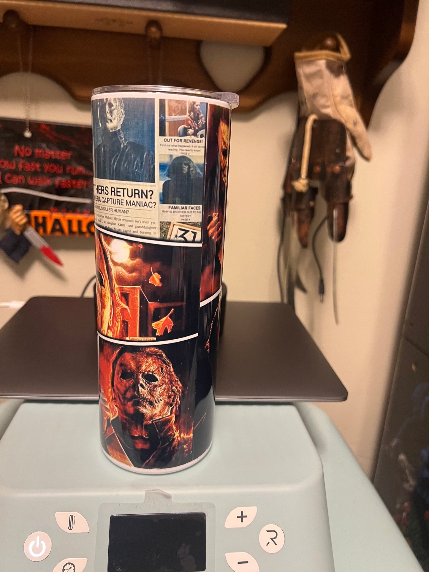 Michael Myers faces 20oz tumbler