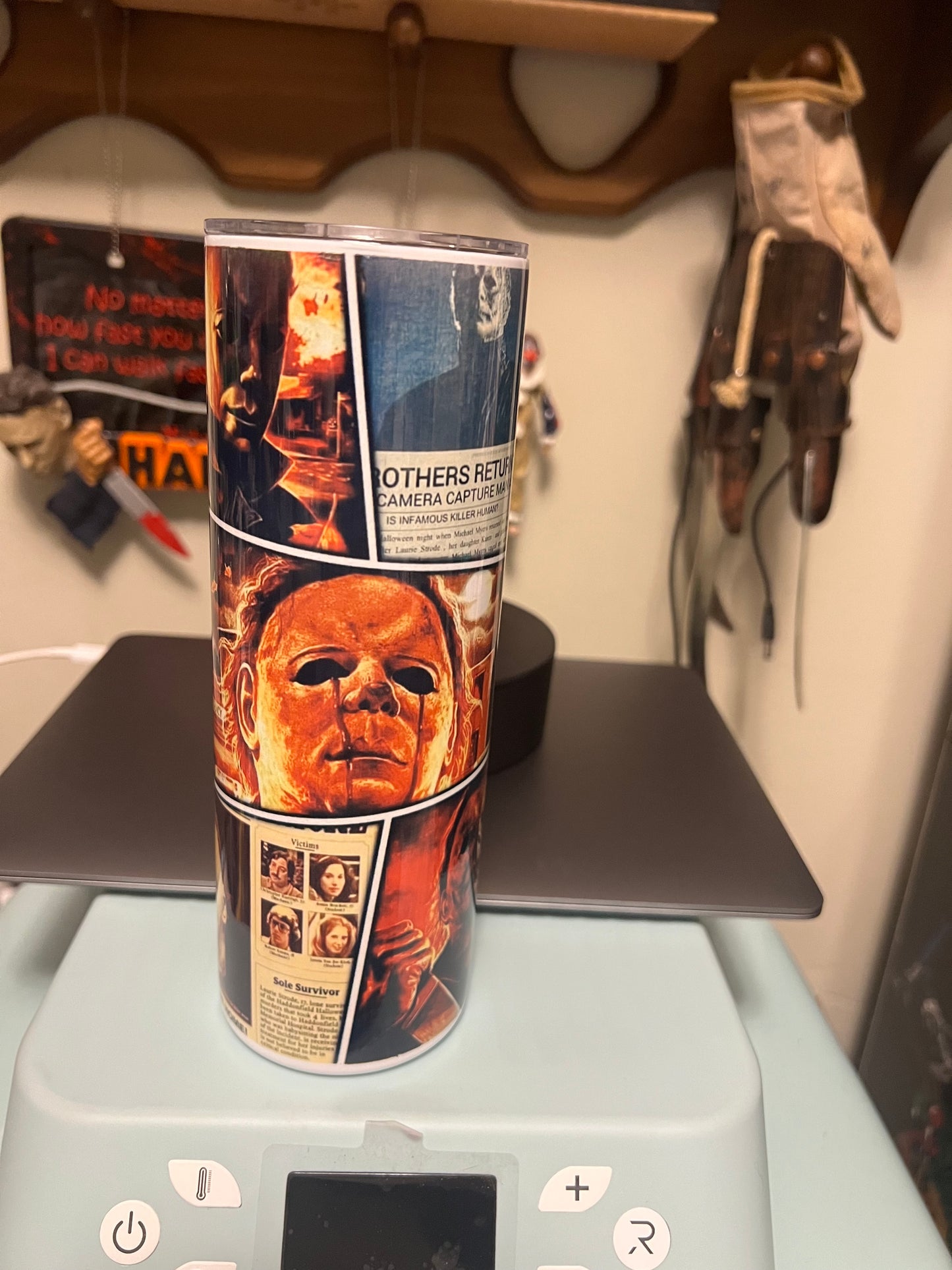 Michael Myers faces 20oz tumbler