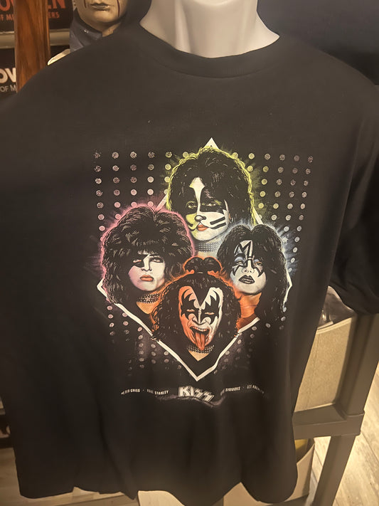 Kiss the band shirt